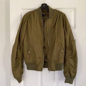 Green Light Weight Puffer Bomber Jacket